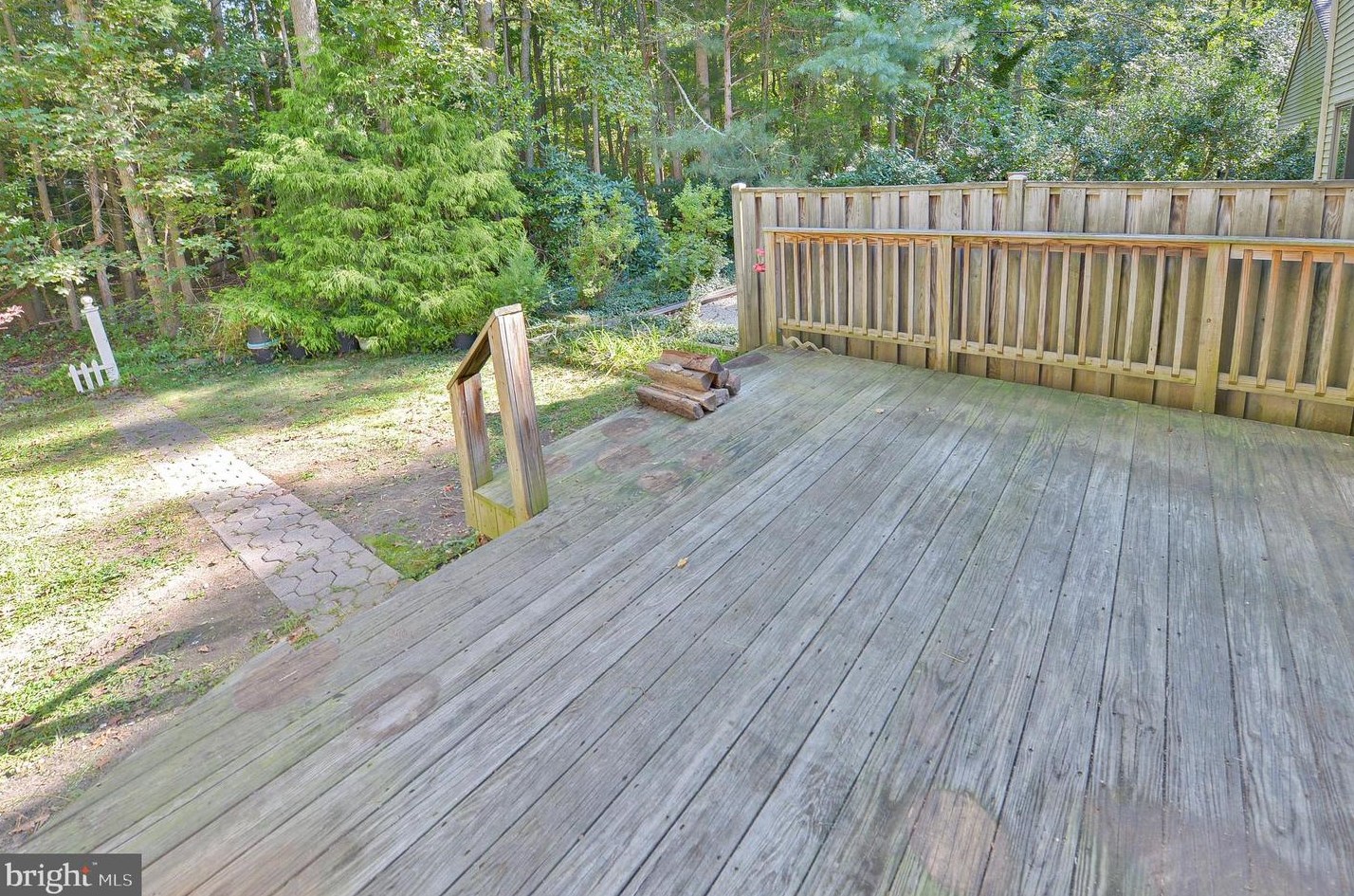 14 Bretshire Ct, Medford NJ  08055-9367 exterior