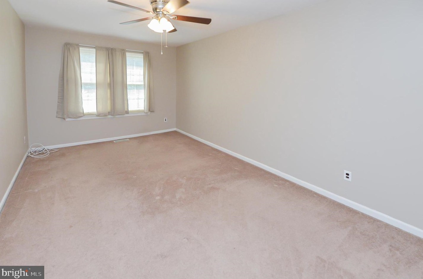 14 Bretshire Ct, Medford NJ  08055-9367 exterior