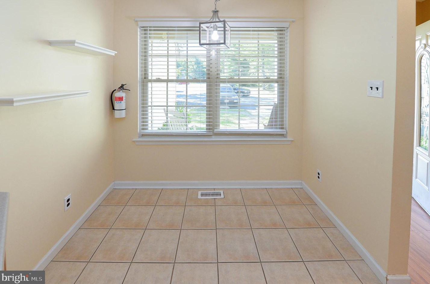 14 Bretshire Ct, Medford NJ  08055-9367 exterior