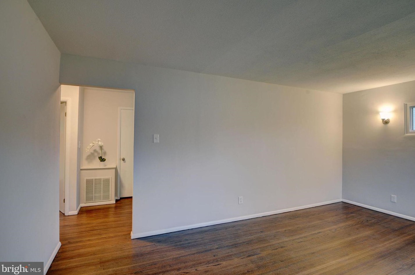 69 Charles Bossert Dr, Chesterfield NJ  08505-2750 exterior