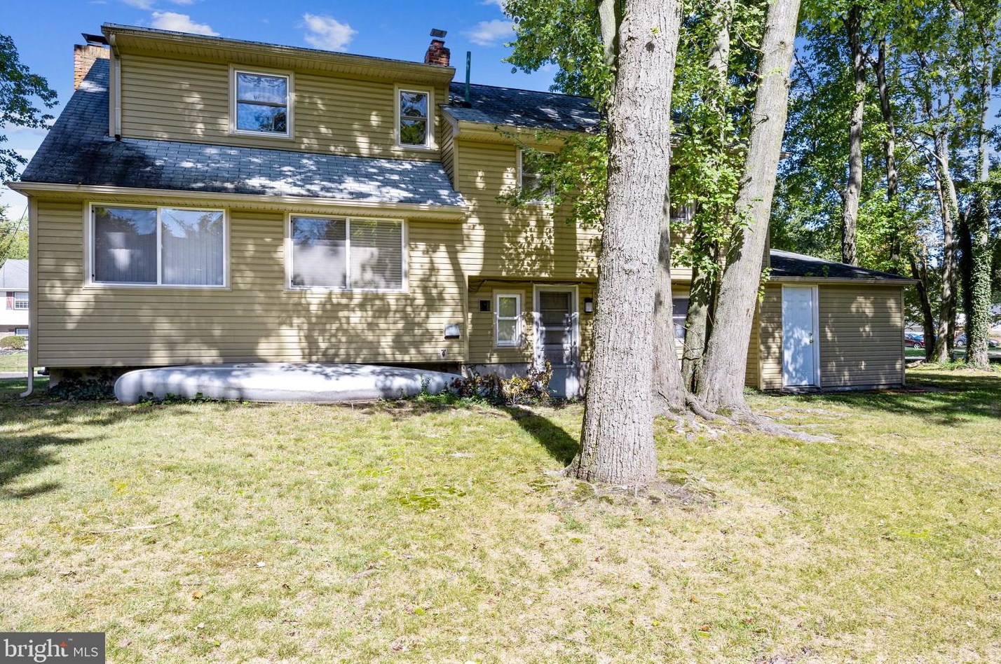 320 Farmdale Rd, Moorestown NJ 08057-1724 exterior