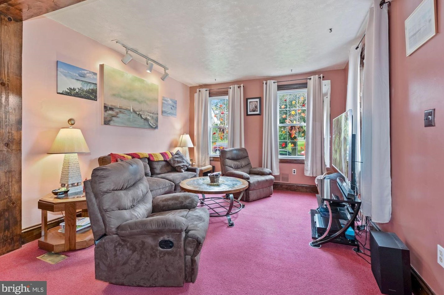 313 Linden St, Moorestown NJ 08057-3623 exterior