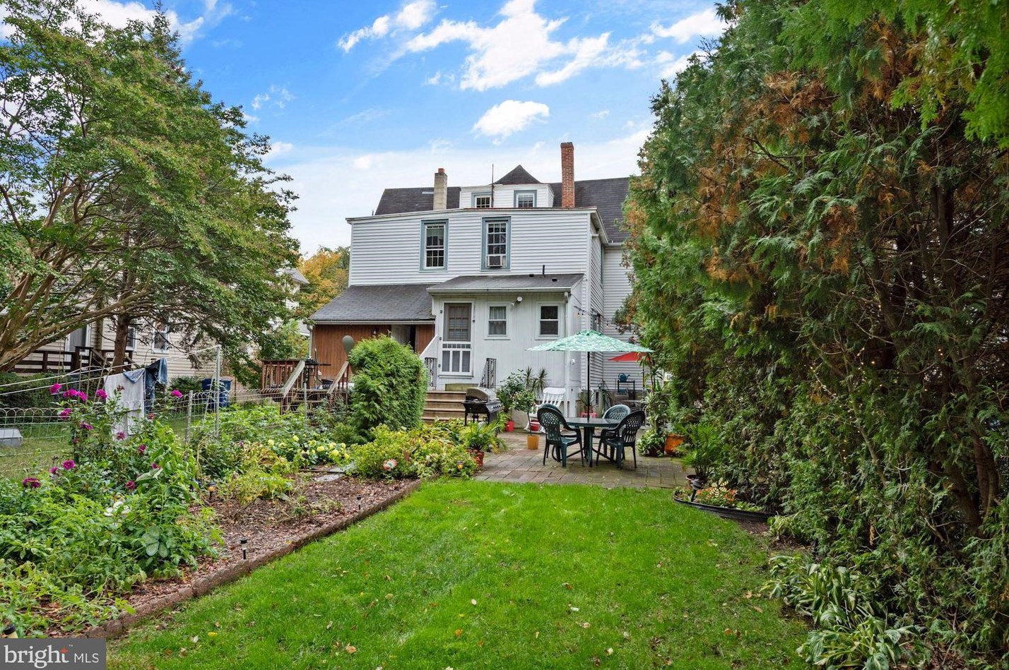 313 Linden St, Moorestown NJ 08057-3623 exterior