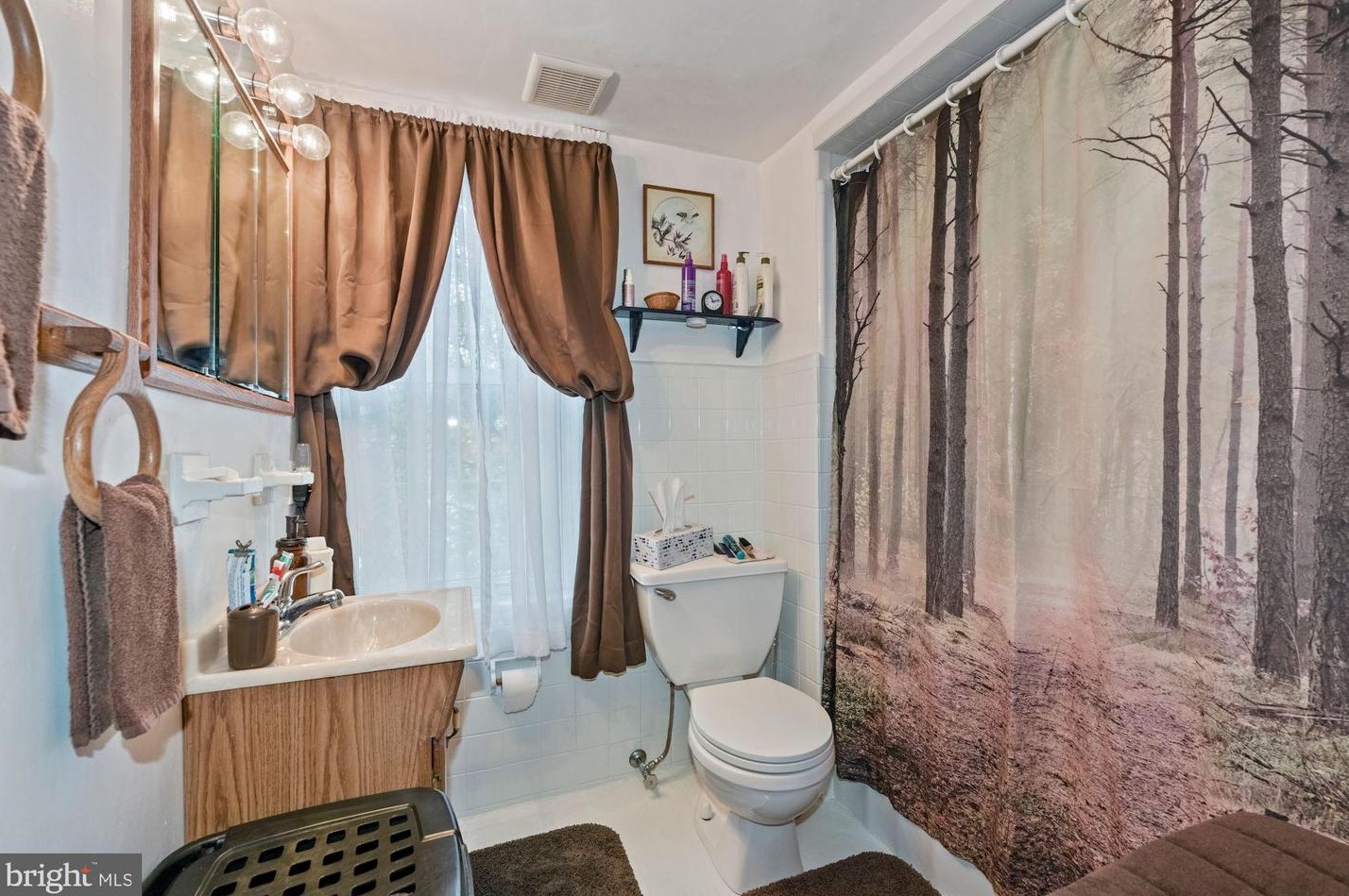 313 Linden St, Moorestown NJ 08057-3623 exterior