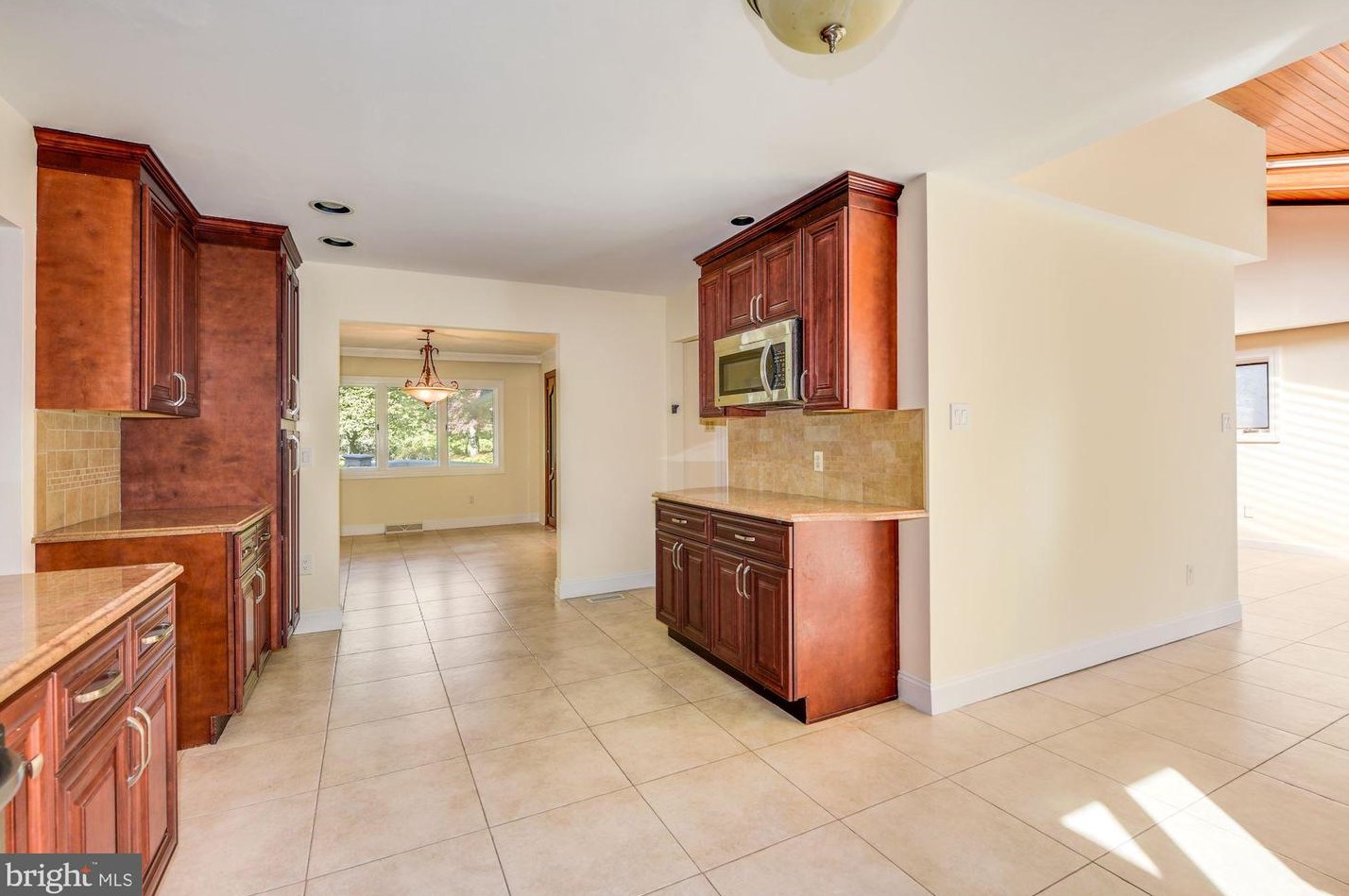 206 Frst Ave, Medford NJ 08055-3443 exterior