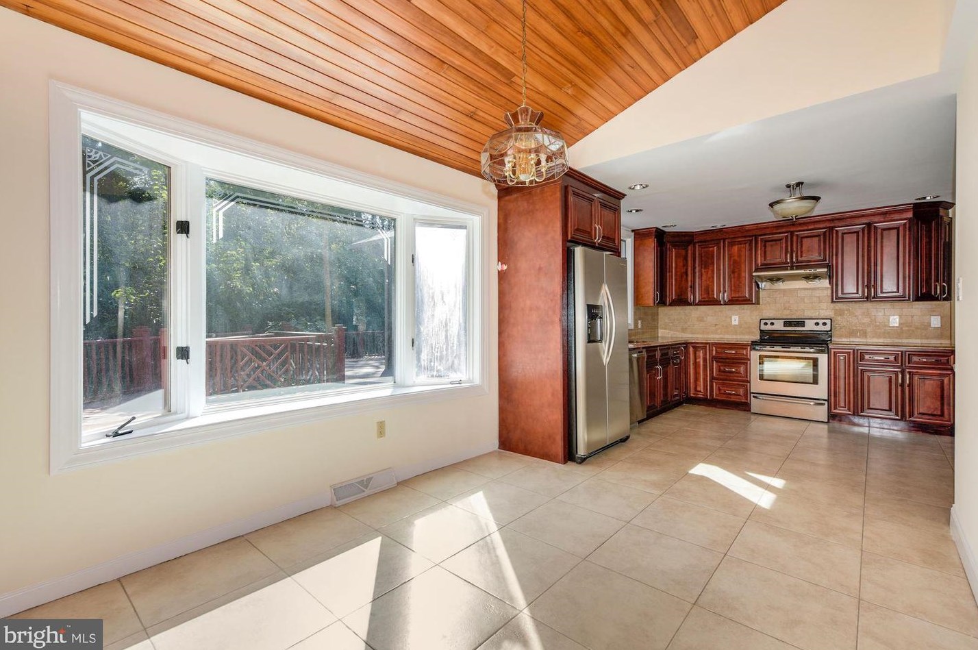 206 Frst Ave, Medford NJ 08055-3443 exterior