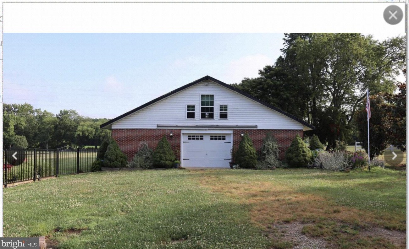 2087 Burlington Columbus Rd, Chesterfield NJ  08505-4222 exterior