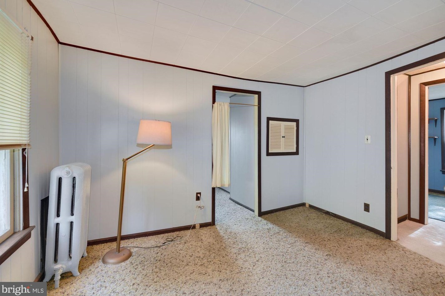 27 Harding Ave, Moorestown NJ 08057-1014 exterior