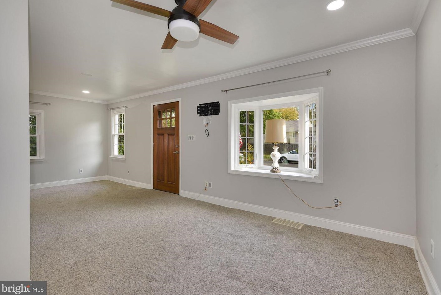 27 Harding Ave, Moorestown NJ 08057-1014 exterior