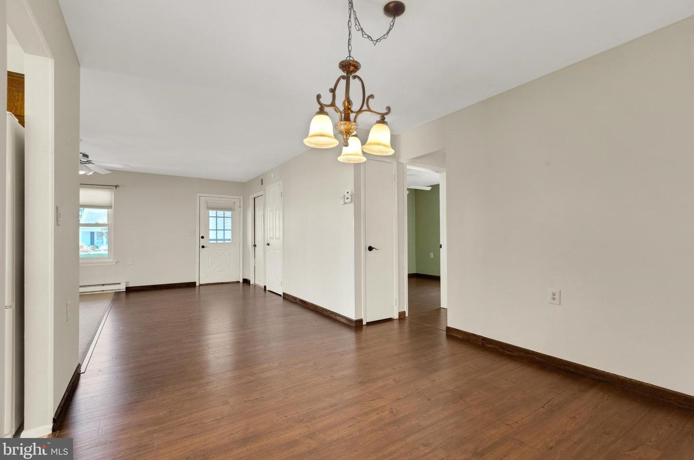 36 Finchley Ct, Southampton NJ  08088-1008 exterior