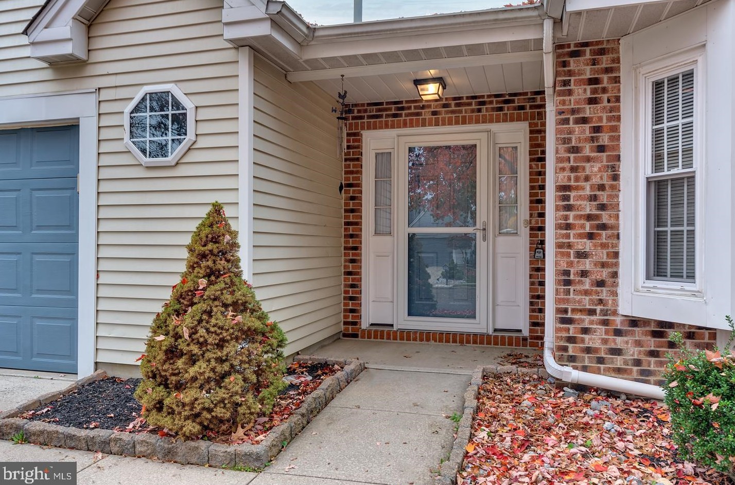 303 Moonseed Pl, Mount Laurel NJ  08054-4940 exterior