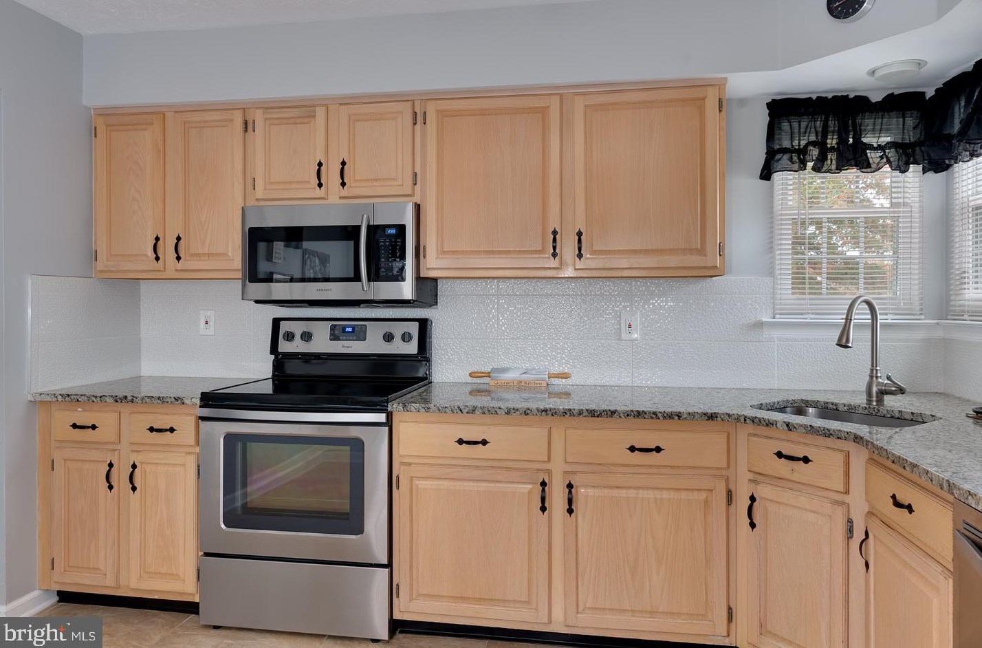 303 Moonseed Pl, Mount Laurel NJ  08054-4940 exterior