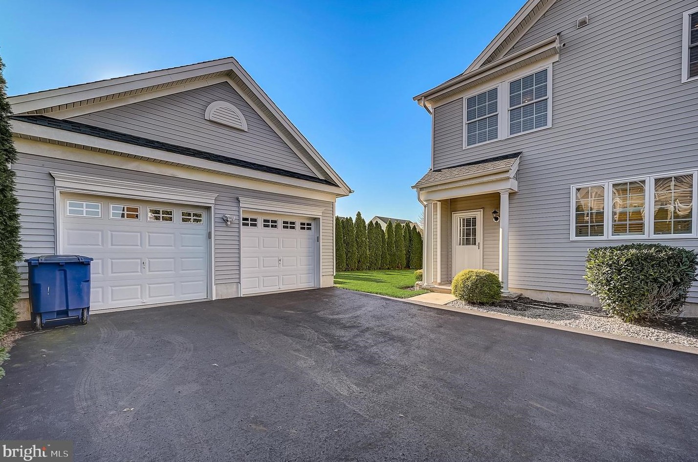 205 Recklesstown Way, Chesterfield NJ  08515-9614 exterior