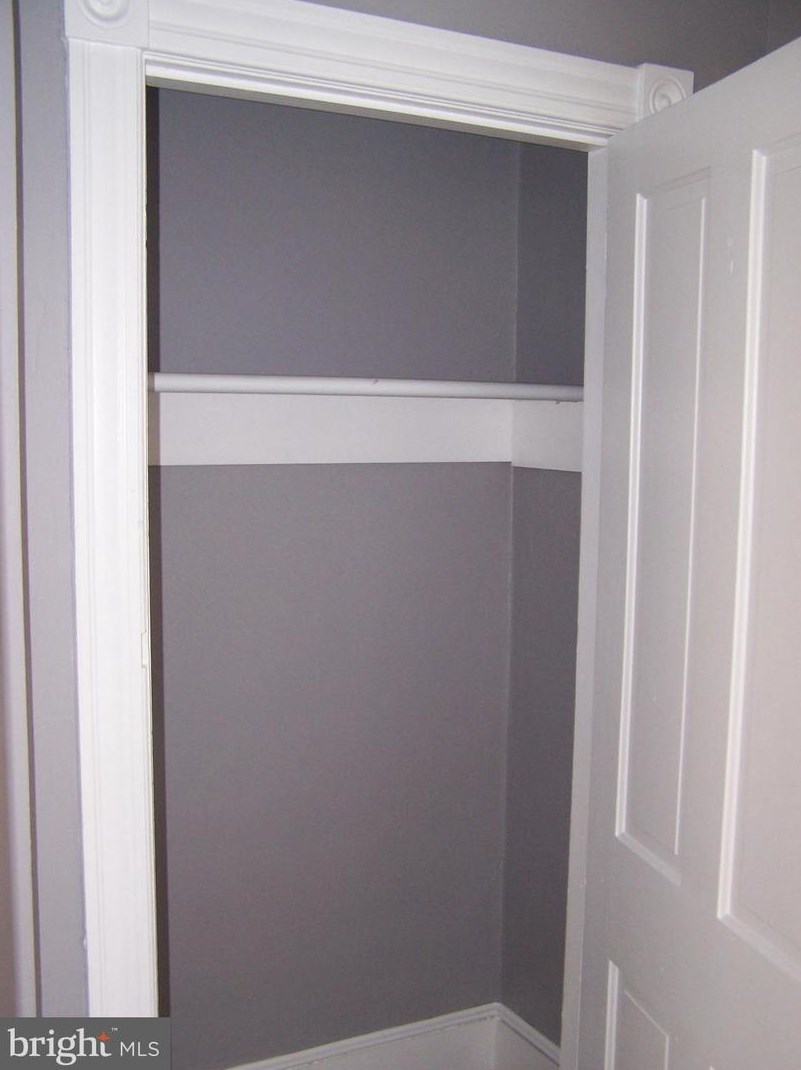 623 Bordentown Rd, Burlington NJ  08016-1923 exterior