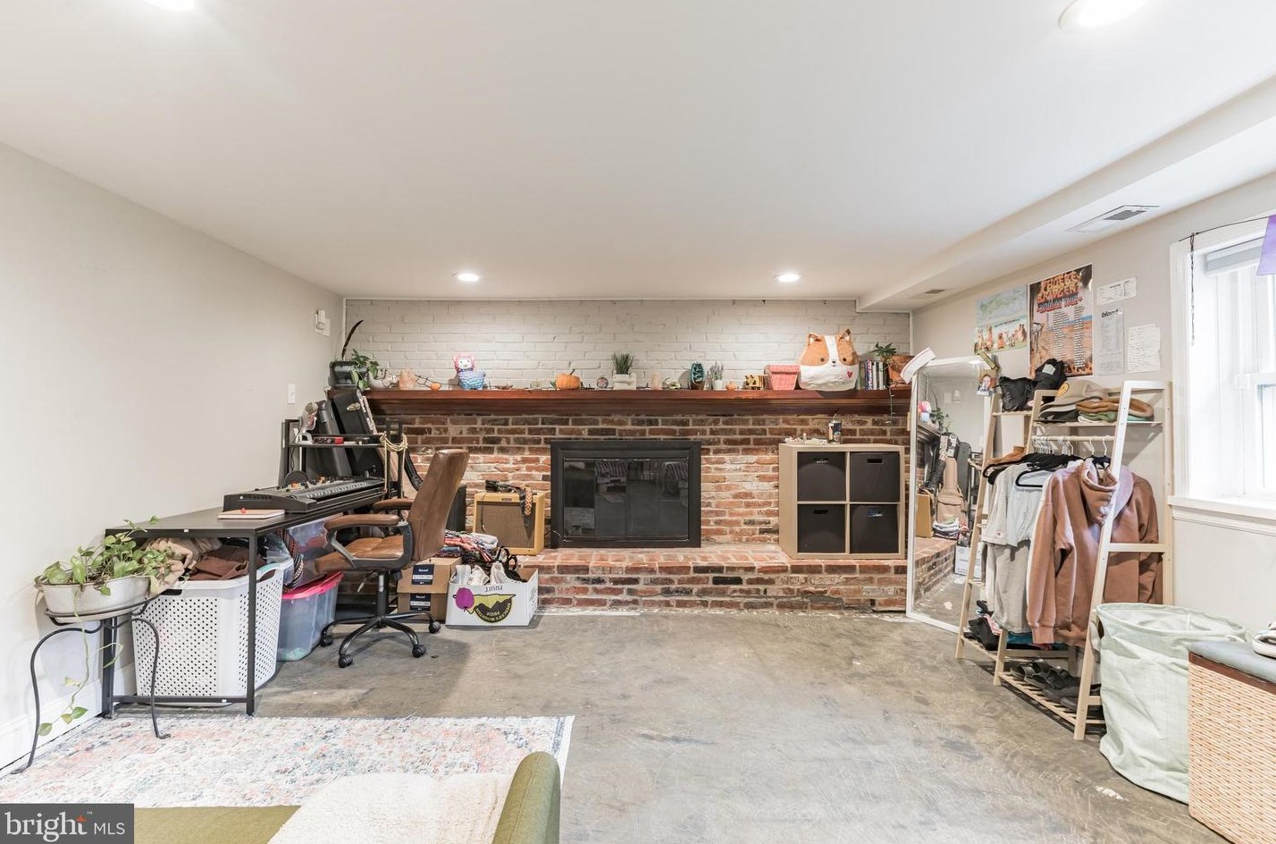 23 Illinois Trl, Medford NJ  08055-9042 exterior