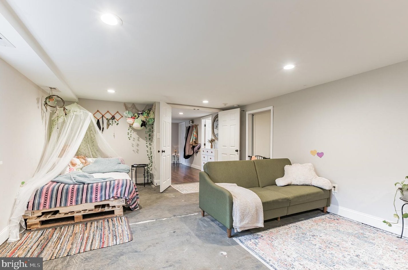 23 Illinois Trl, Medford NJ  08055-9042 exterior