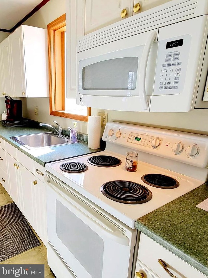 730 Maple Ave, Southampton NJ 08088-1723 exterior