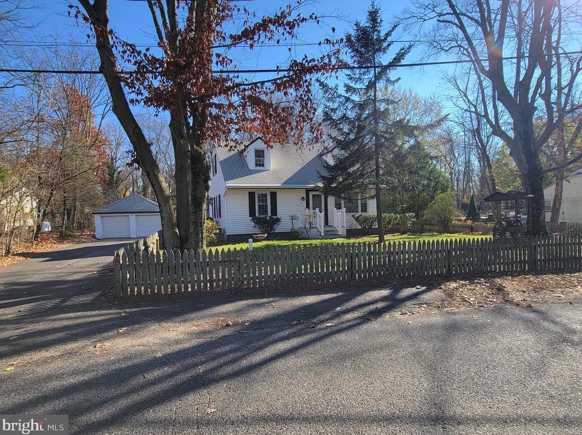 730 Maple Ave, Southampton NJ 08088-1723 exterior