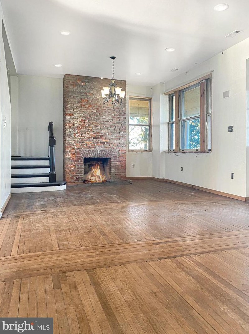 26 Riverbank Ave, Beverly NJ  08010-1310 exterior