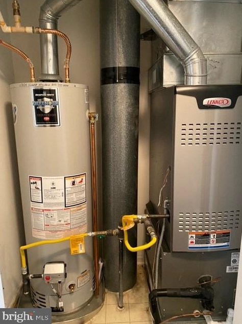 6303 Preston Way, Mount Laurel NJ 08054-6822 exterior