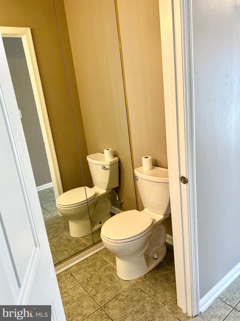 3201 Saxony Dr, Mount Laurel NJ  08054-6815 exterior