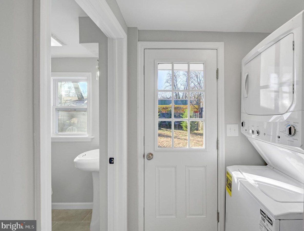 58 2nd St, Chesterfield NJ  08505-1333 exterior