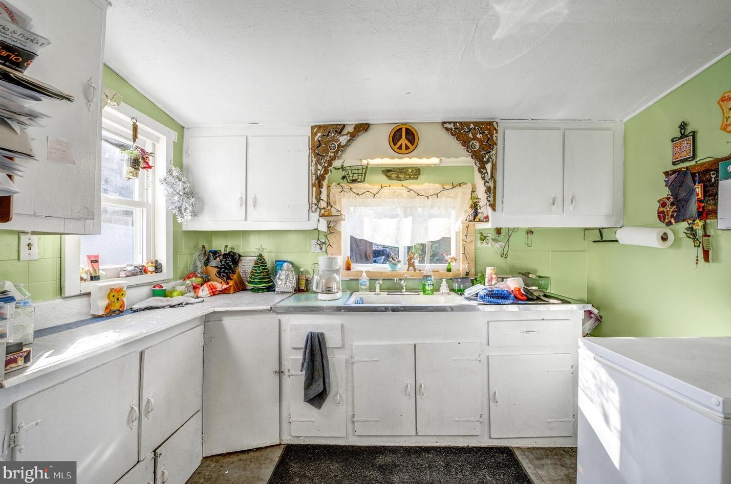 58 2nd St, Chesterfield NJ  08505-1333 exterior