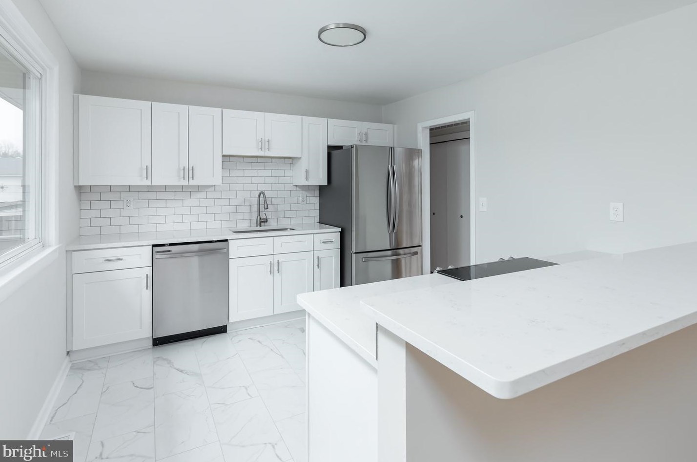 152 Glenbrook Dr, Mount Laurel NJ  08054-1046 exterior