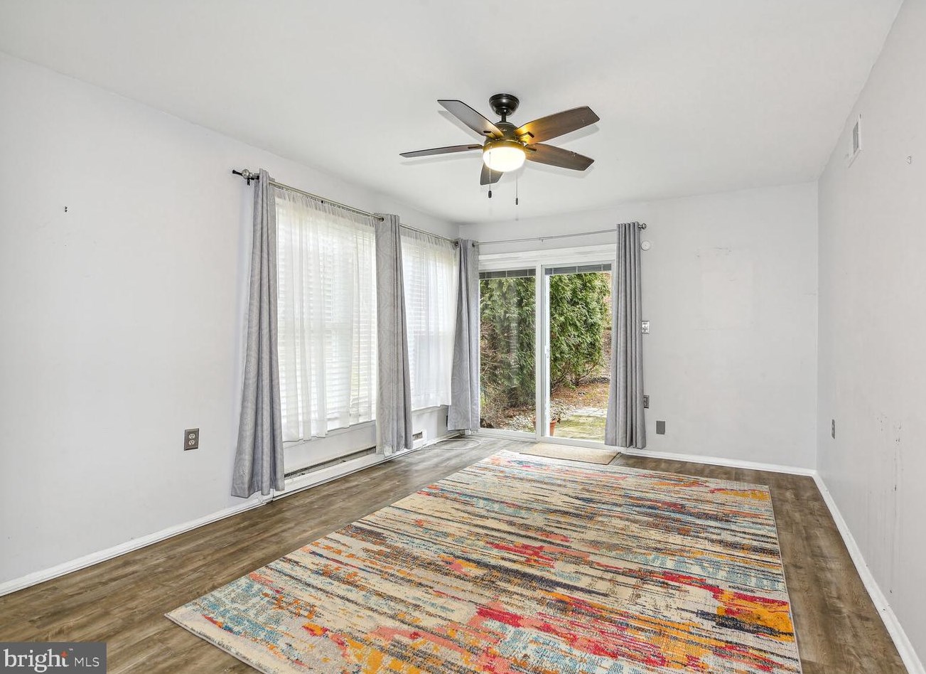 130 Buckingham Dr, Southampton NJ  08088-1246 exterior