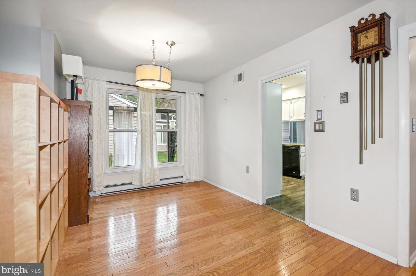 130 Buckingham Dr, Southampton NJ  08088-1246 exterior