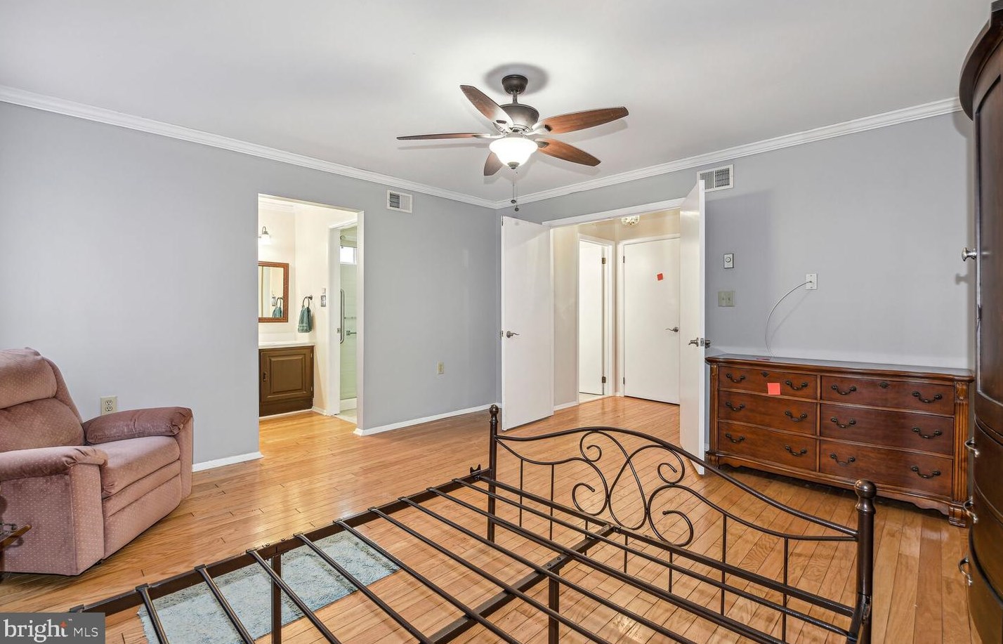 130 Buckingham Dr, Southampton NJ  08088-1246 exterior