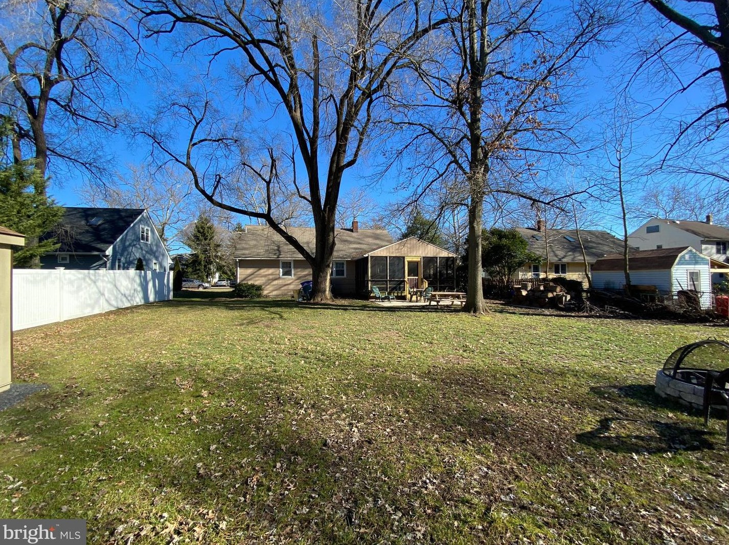 302 Washington Ave, Moorestown NJ 08057-2408 exterior