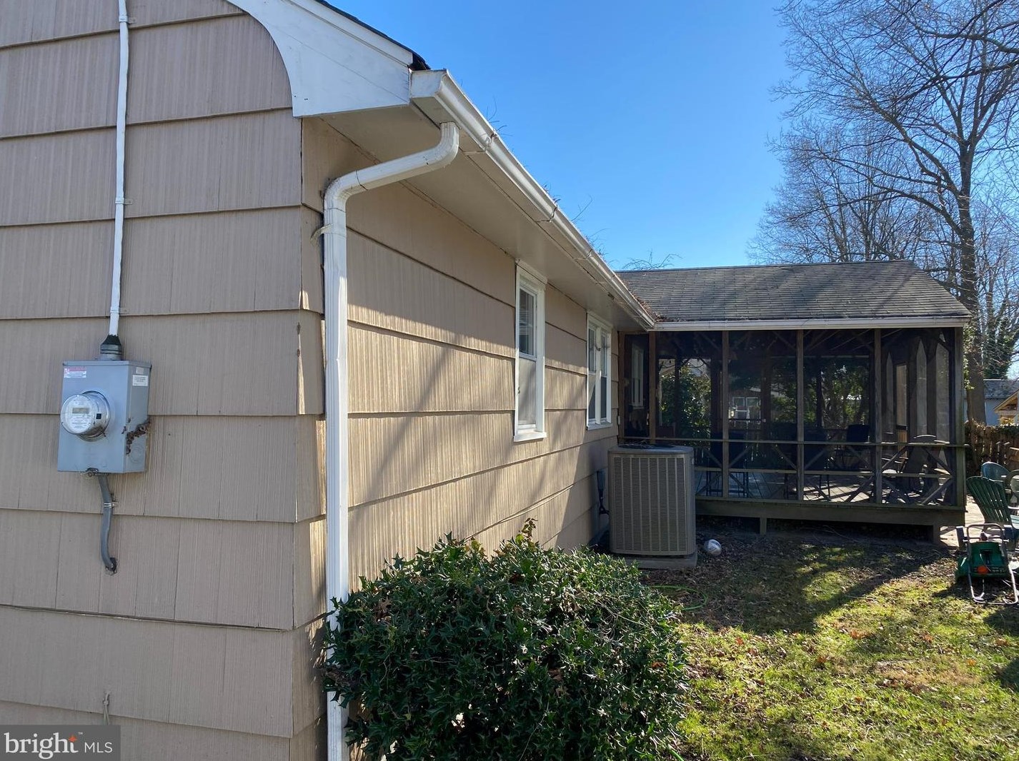 302 Washington Ave, Moorestown NJ 08057-2408 exterior