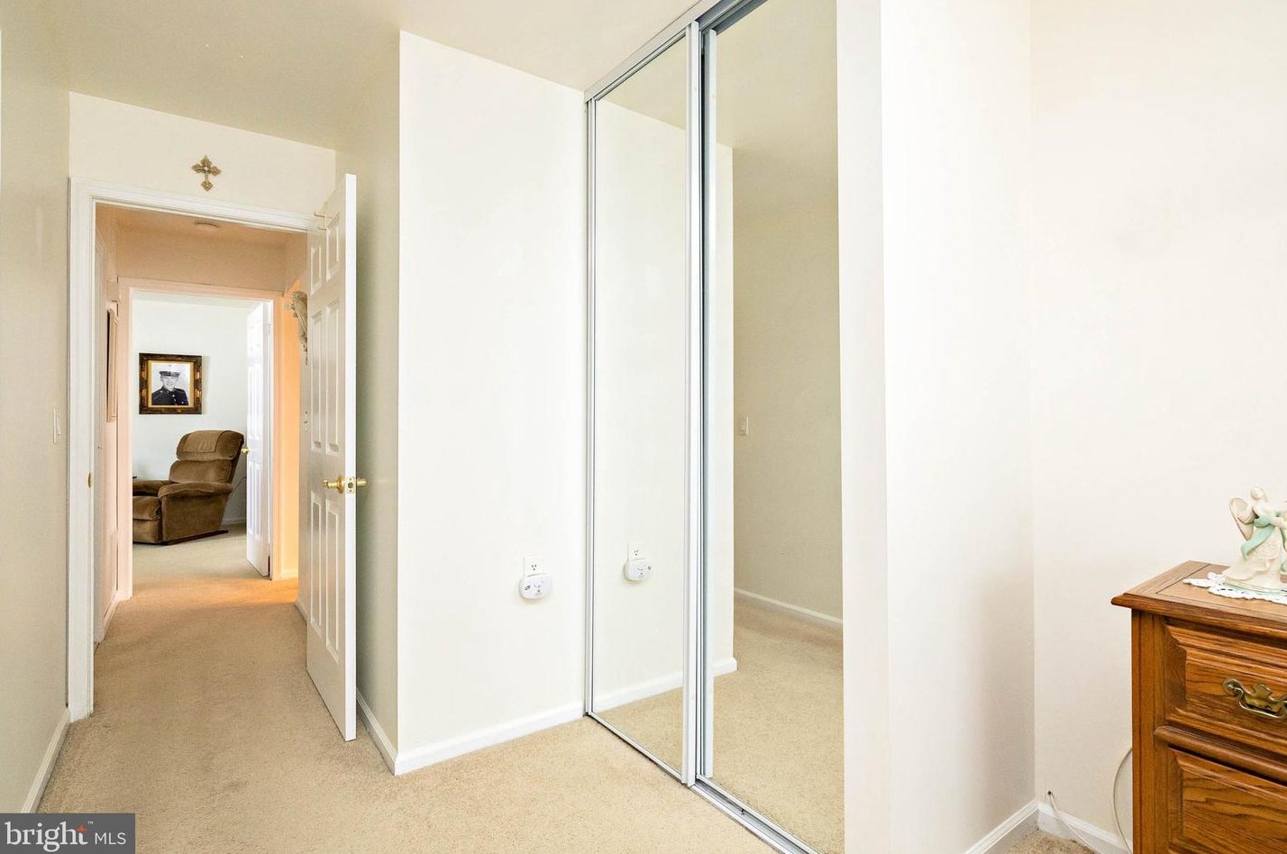 898 Westminster Dr, Southampton NJ  08088-1038 exterior