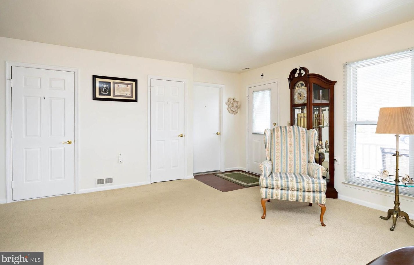 898 Westminster Dr, Southampton NJ  08088-1038 exterior