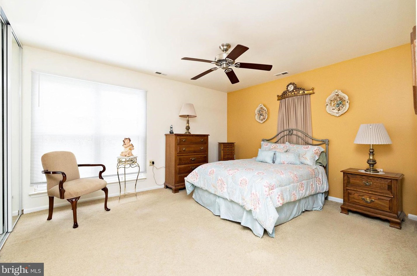 898 Westminster Dr, Southampton NJ  08088-1038 exterior