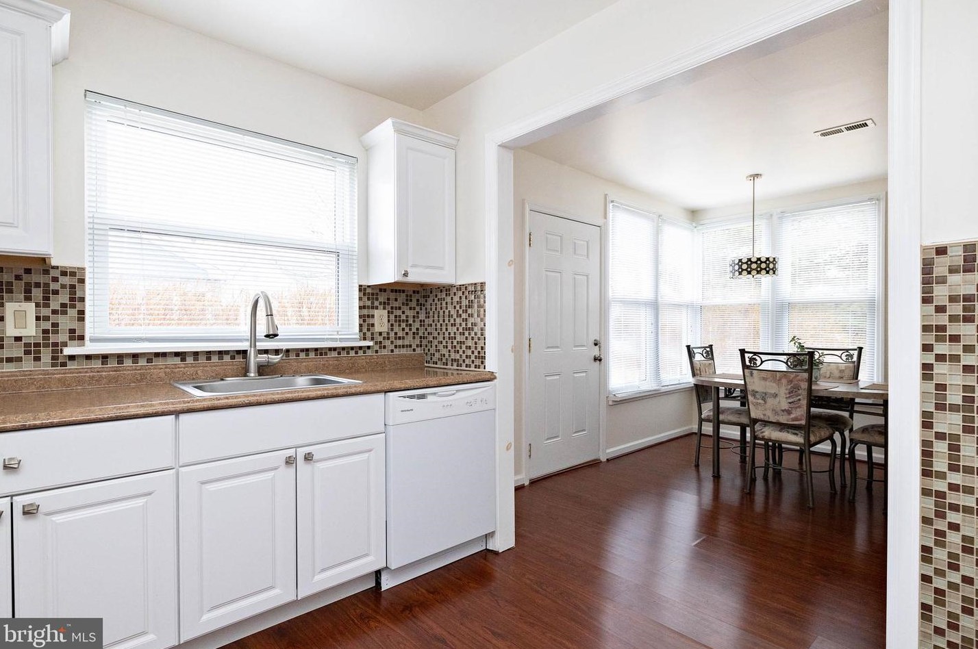 898 Westminster Dr, Southampton NJ  08088-1038 exterior