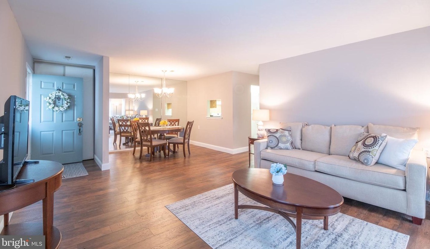 12 Village Ct, Mount Laurel NJ  08054-3002 exterior