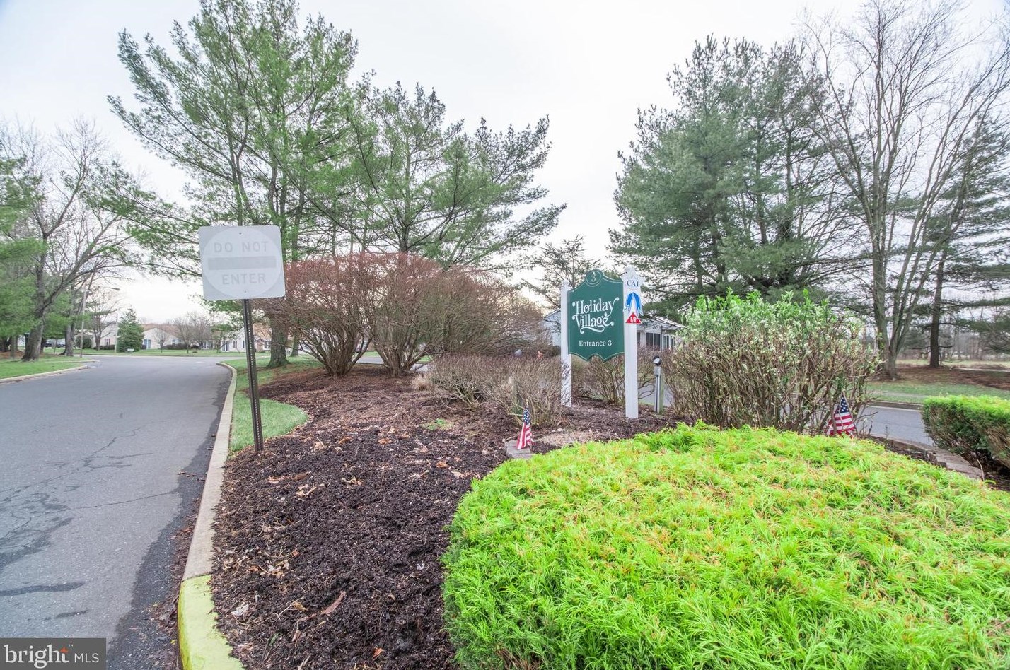 12 Village Ct, Mount Laurel NJ  08054-3002 exterior