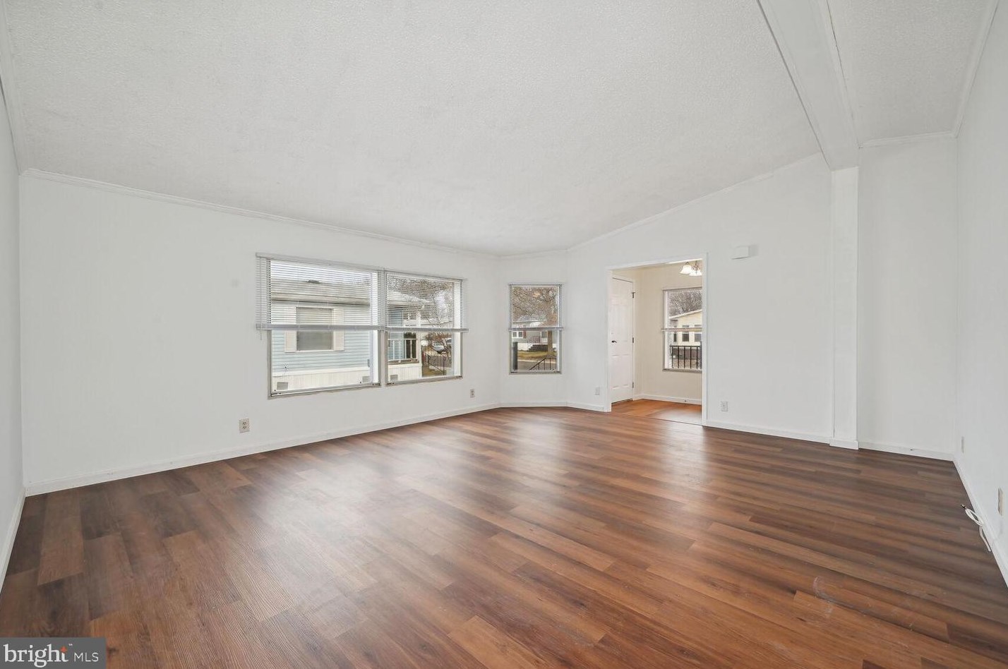 909 Koala Ln, Mount Laurel NJ  08054-4442 exterior