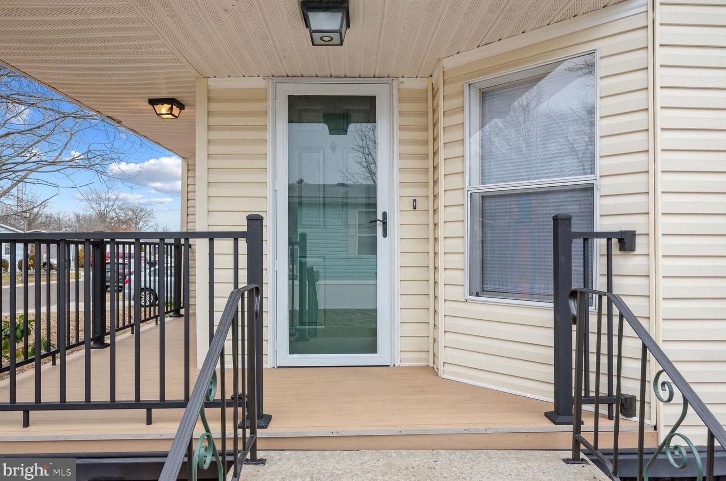 909 Koala Ln, Mount Laurel NJ  08054-4442 exterior