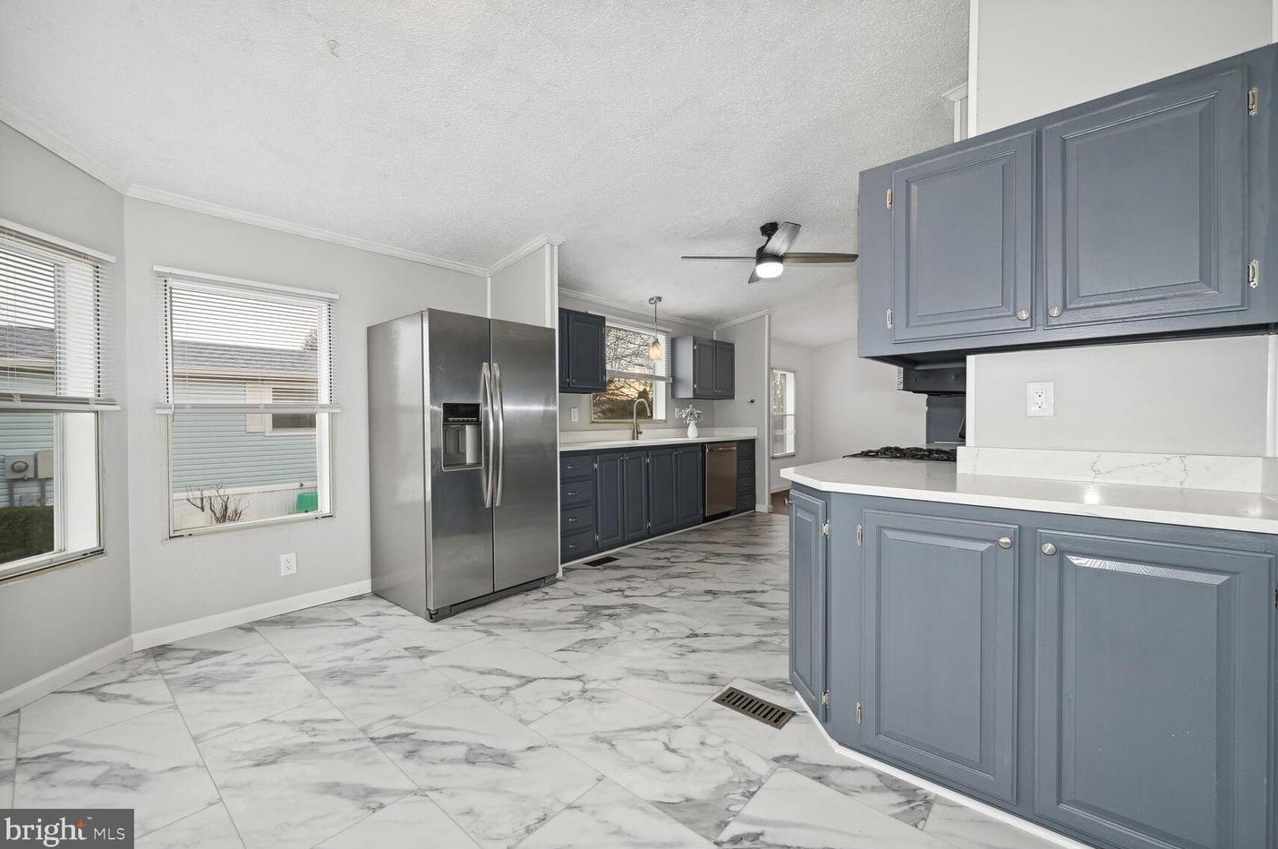 909 Koala Ln, Mount Laurel NJ  08054-4442 exterior