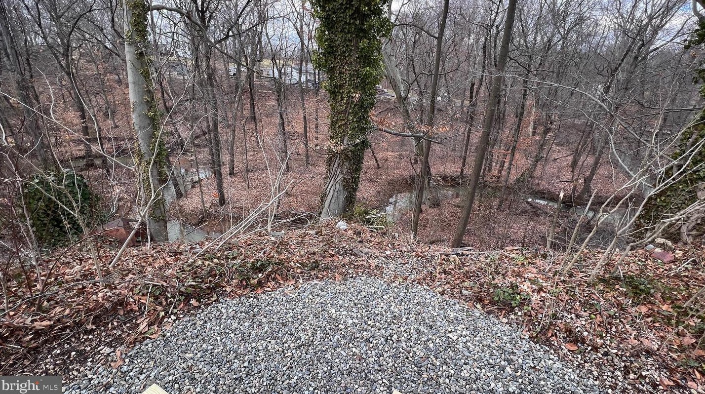 301 Ellisdale Rd, Chesterfield NJ  08515-9659 exterior