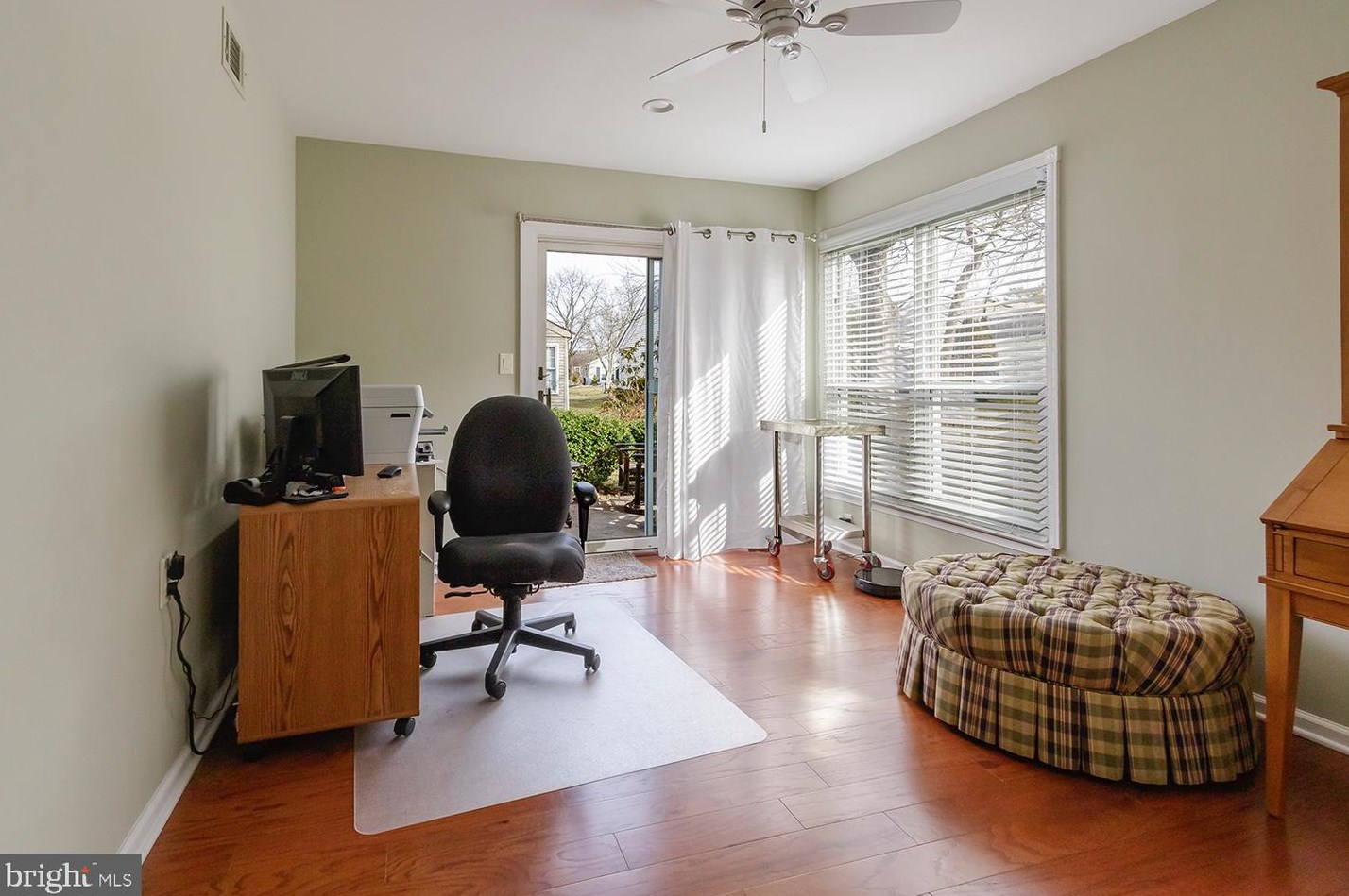 32 Cotherstone Dr, Southampton NJ  08088-1002 exterior