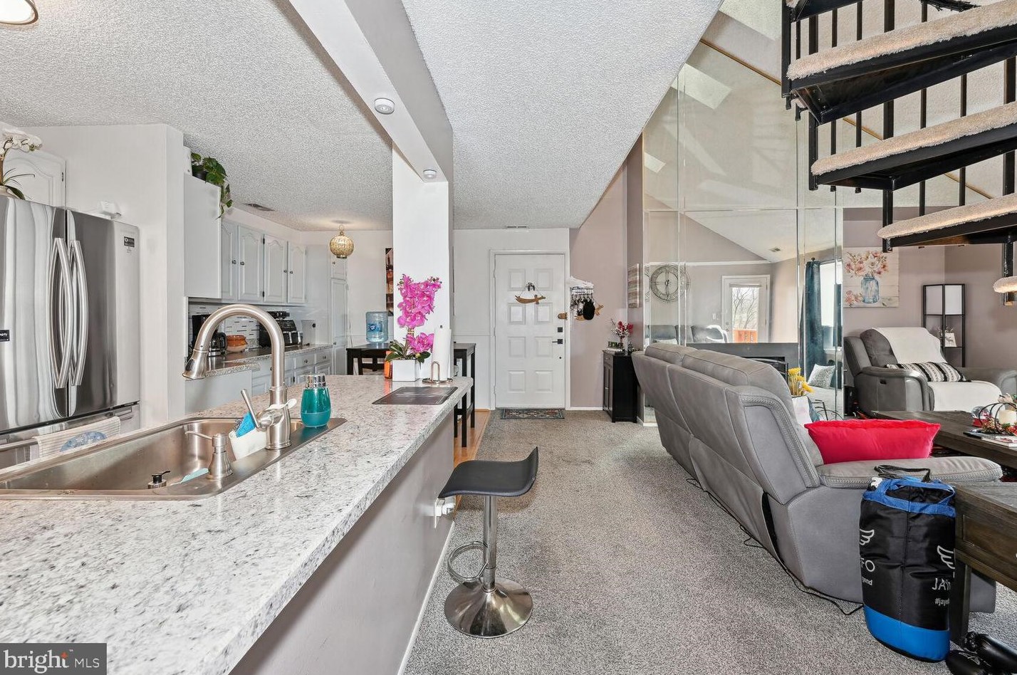2716 Sussex Ct, Mount Laurel NJ  08054-4243 exterior