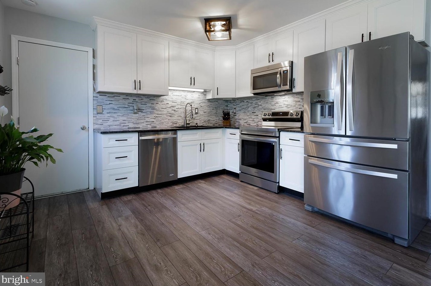 6 Brotherton Rd, Southampton NJ  08088-8535 exterior