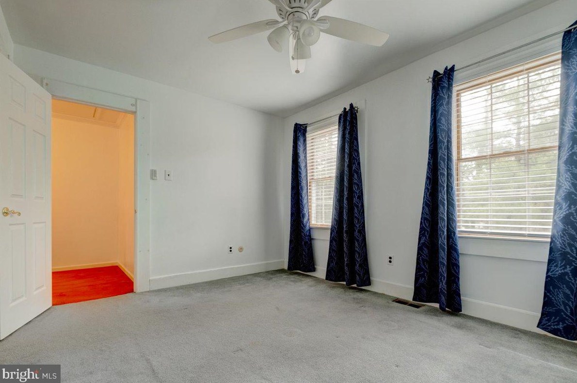 14 King Arthur Dr, Medford NJ  08055-8521 exterior