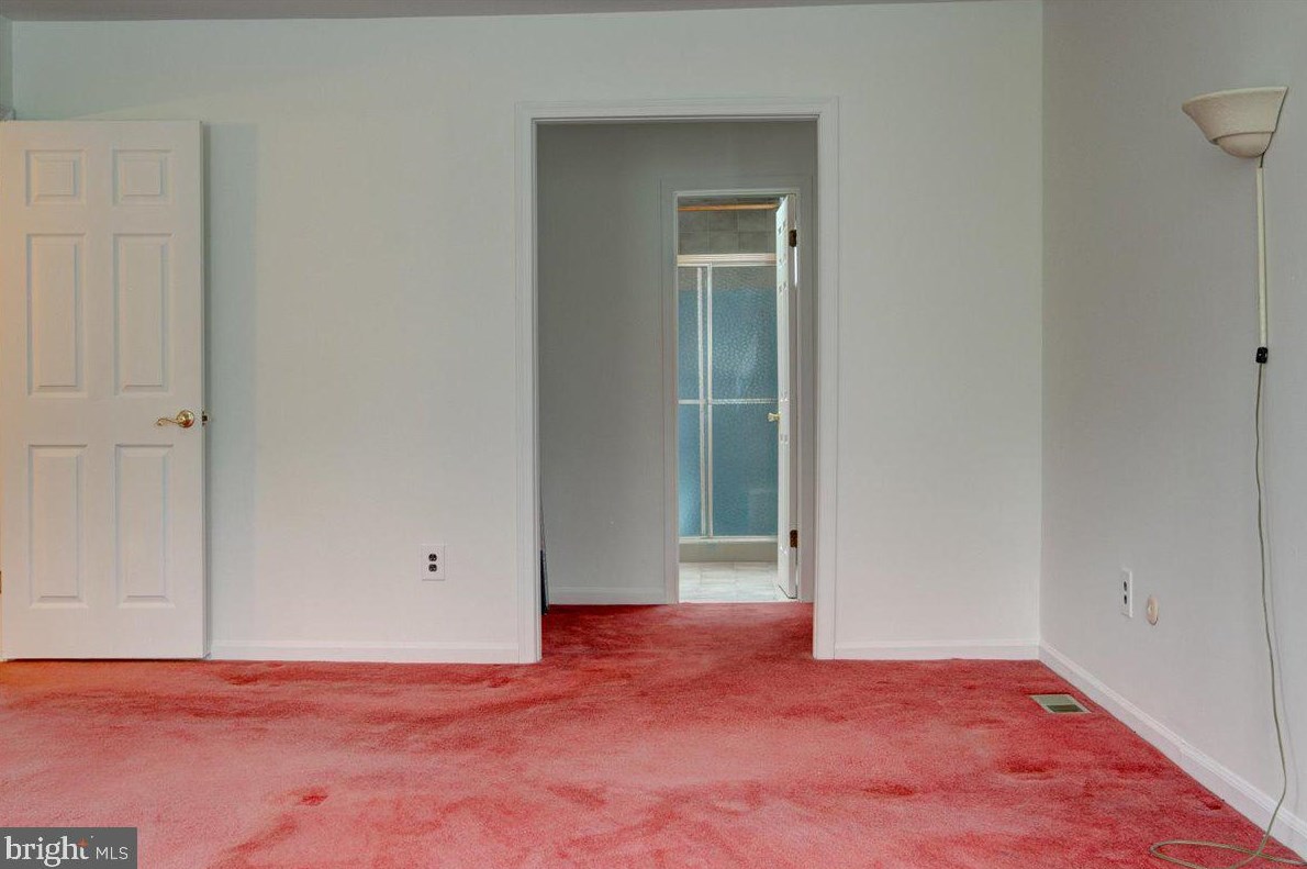 14 King Arthur Dr, Medford NJ  08055-8521 exterior