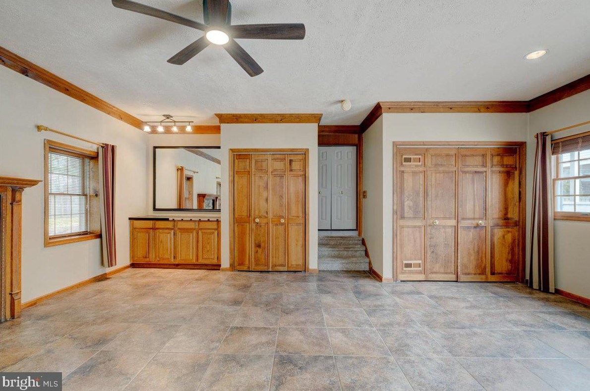 14 King Arthur Dr, Medford NJ  08055-8521 exterior