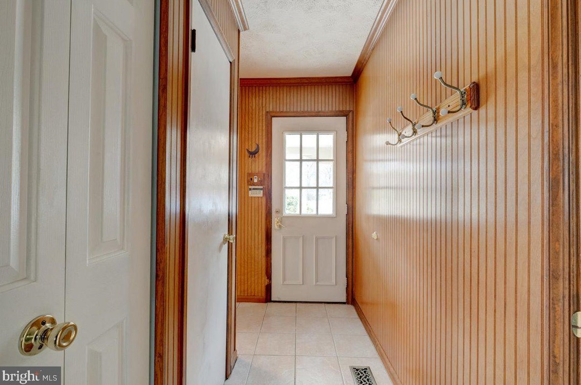 14 King Arthur Dr, Medford NJ  08055-8521 exterior